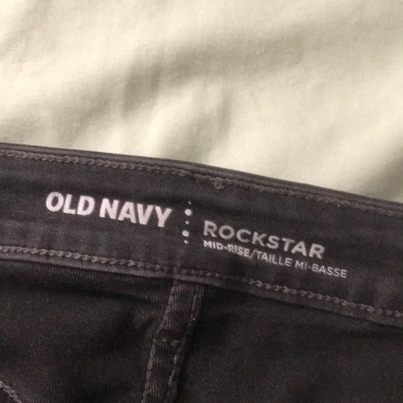 Old navy mid rise distressed black skinny jeans - Picture 4 of 5